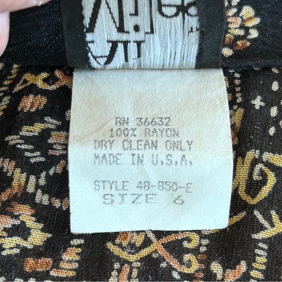 ALI MILES VINTAGE 90s Crepe Rayon Lightweight Blazer Jacket Size 6 - Picture 9 of 10